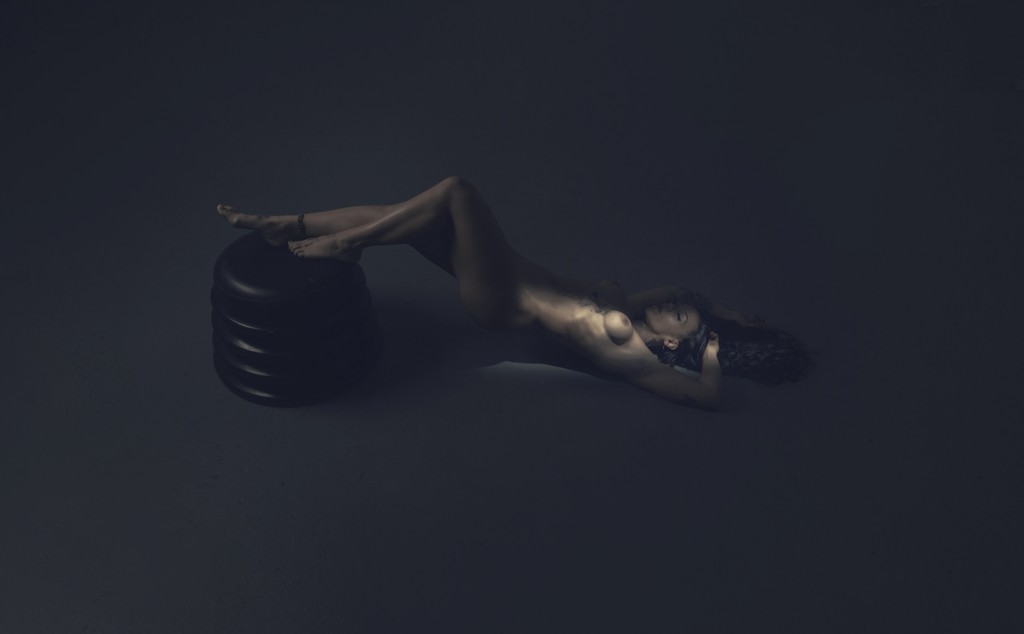 Rituel photographique — portrait artistique — confiance en soi — estime de soi — image de soi — fragment photographique — relique intime Maison Elion — photographe Seine-et-Marne 77 — portrait bespoke sur mesure — timeless photography France — photographie de rituel en France — portrait de luxe — image rare et significative