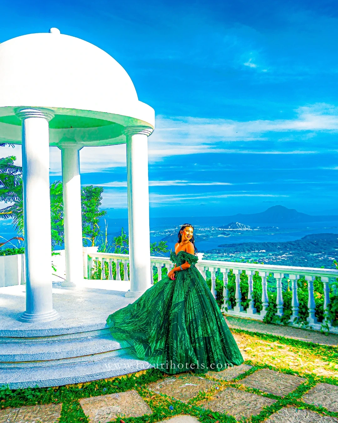 Belle Vue Gazebo — real celebration at Lazuri Tagaytay
