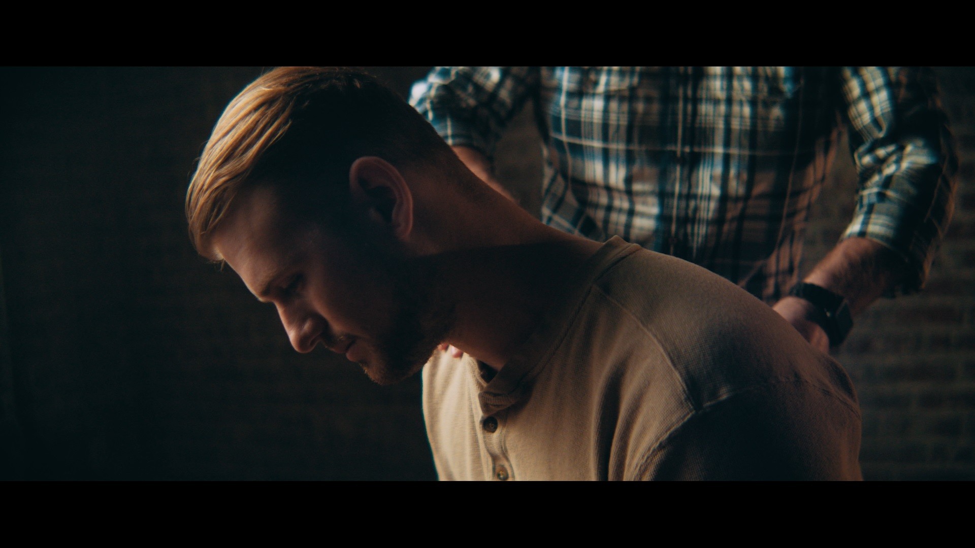 man massaging woman's body