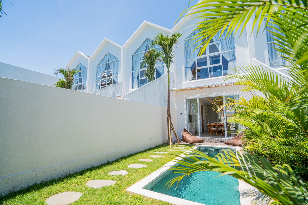 Completed 2-bedroom villa in Tumbak Bayuh, Canggu, overlooking rice fields