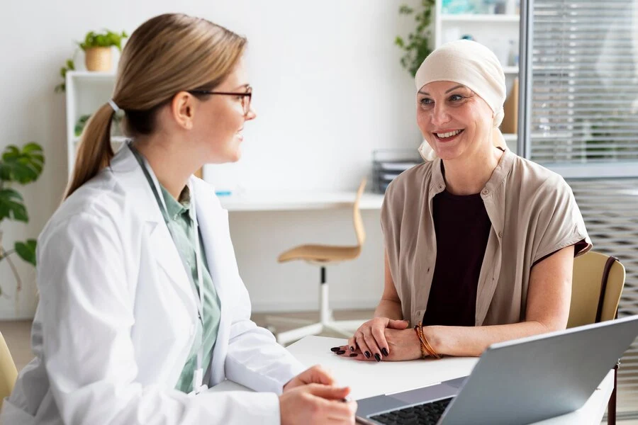 woman-with-skin-cancer-talking-with-doctor