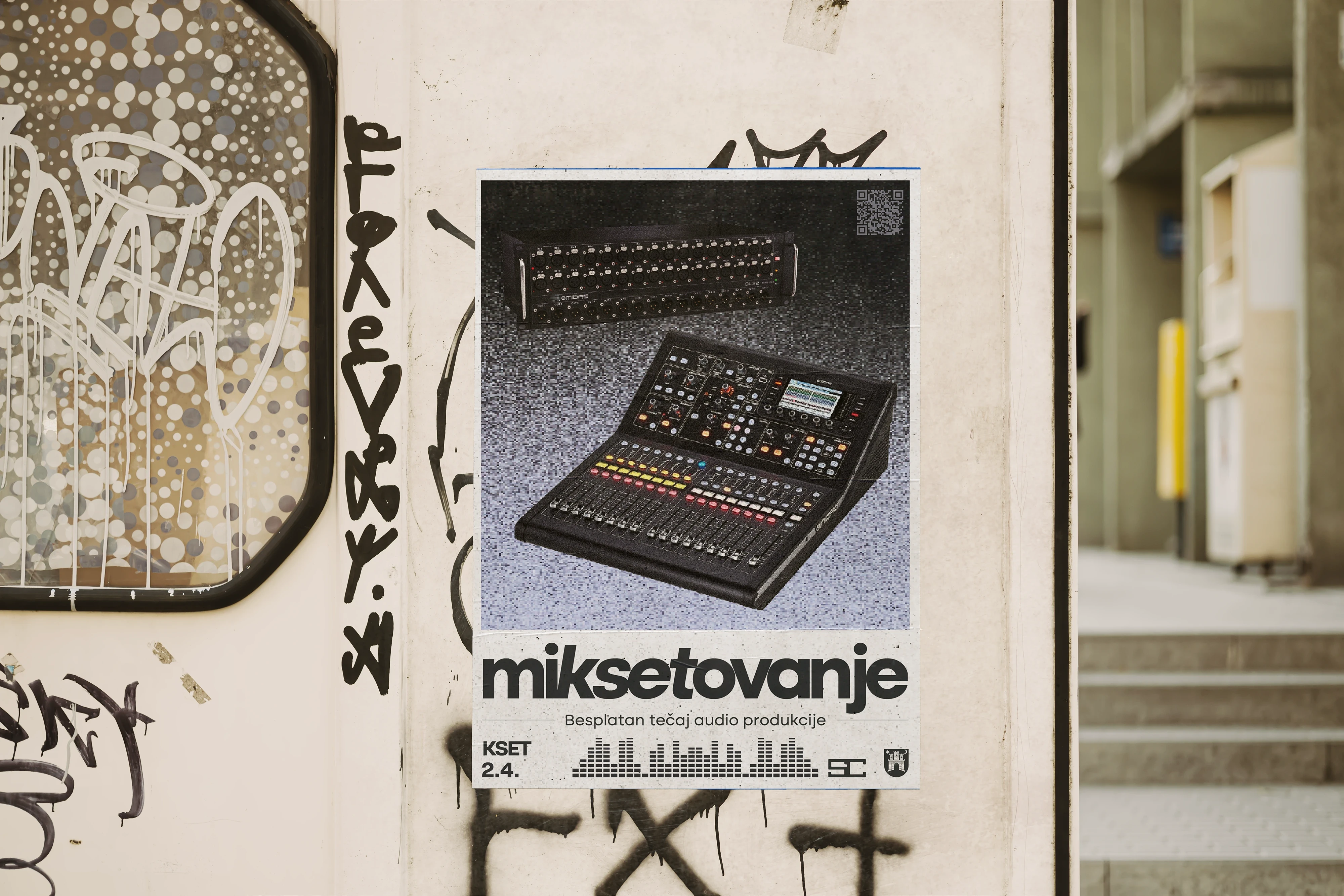 Tablet showing Bloomy UI