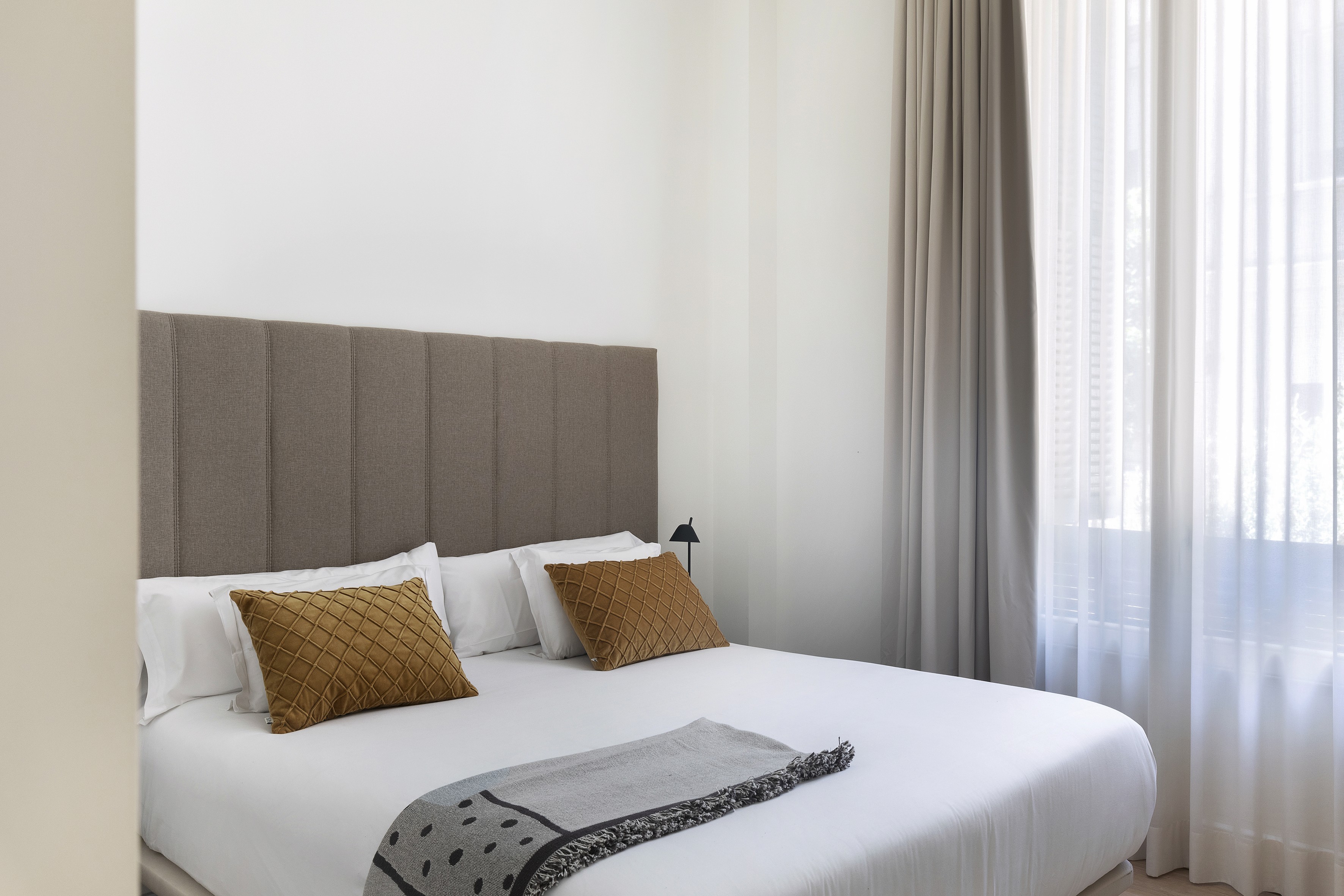 Bedroom at Tàpies, Simaba Mercader in Barcelona