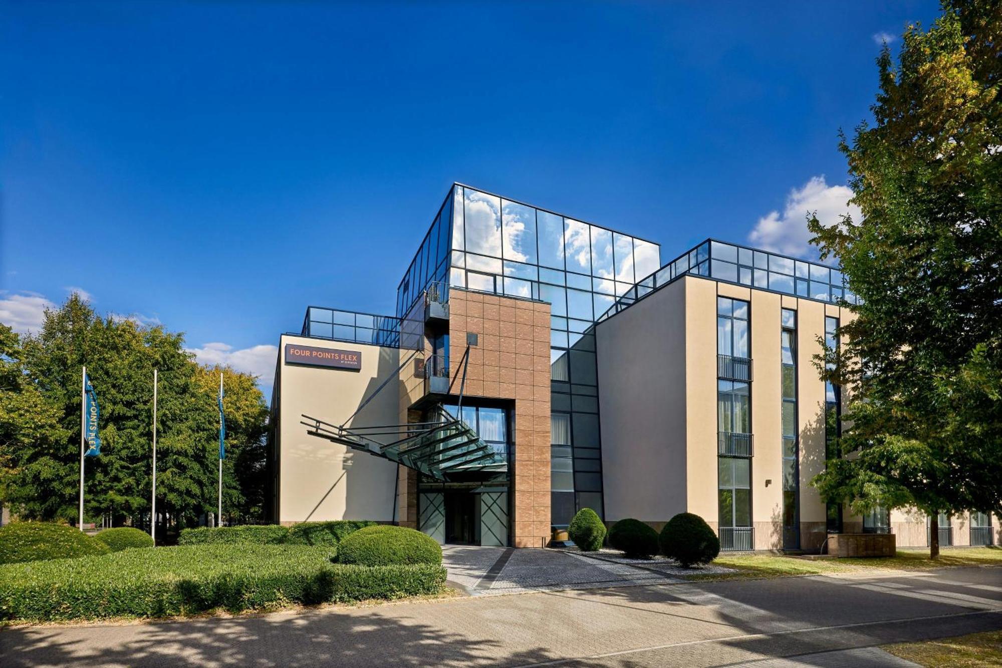 Four Points Flex by Sheraton Düsseldorf Airport