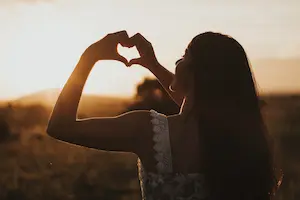 Femme en séance d'hypnose
