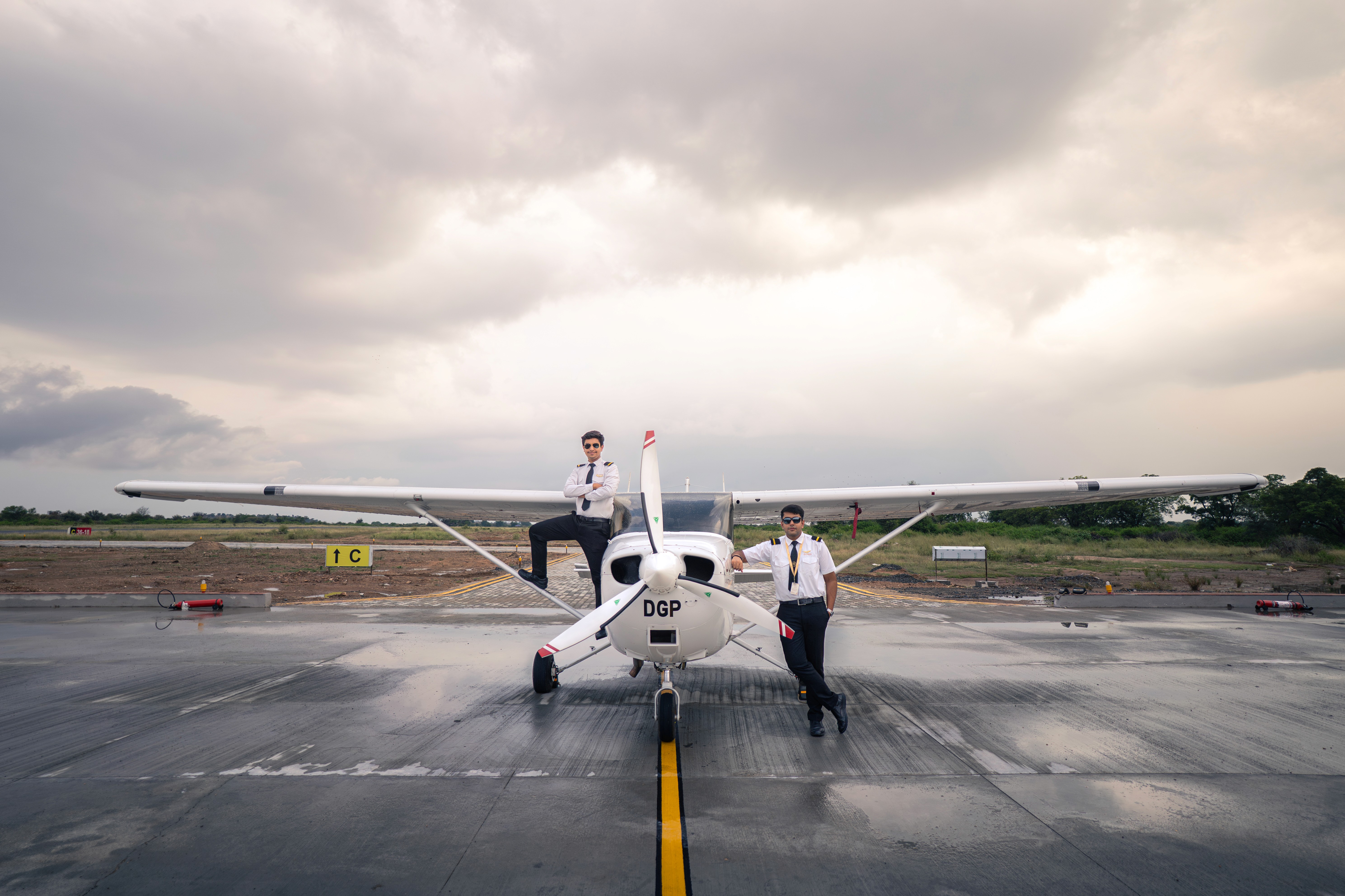 man wearing brown knit crew-neck sweater