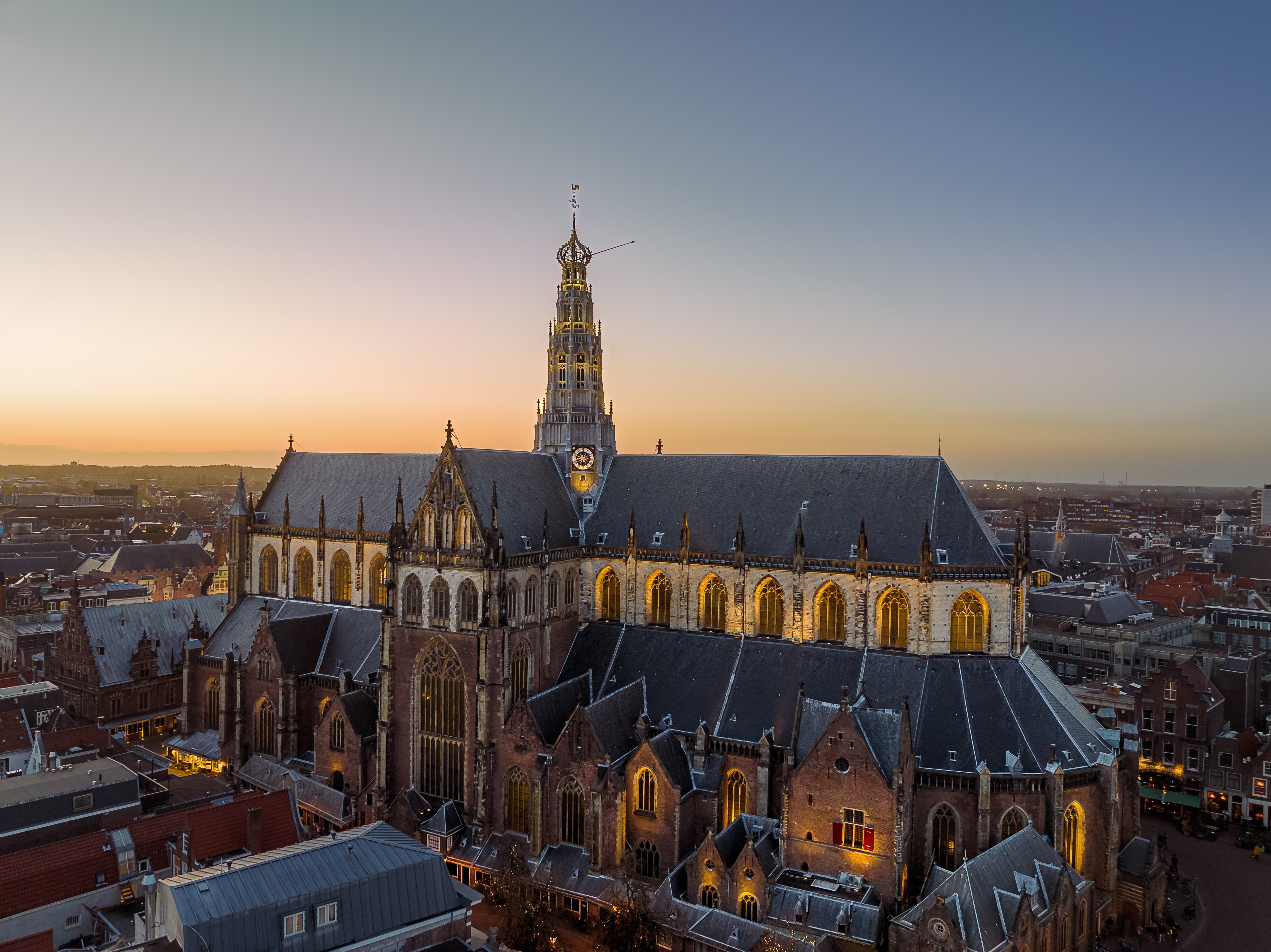 luchtfoto grote markt haarlem thuisbatterij