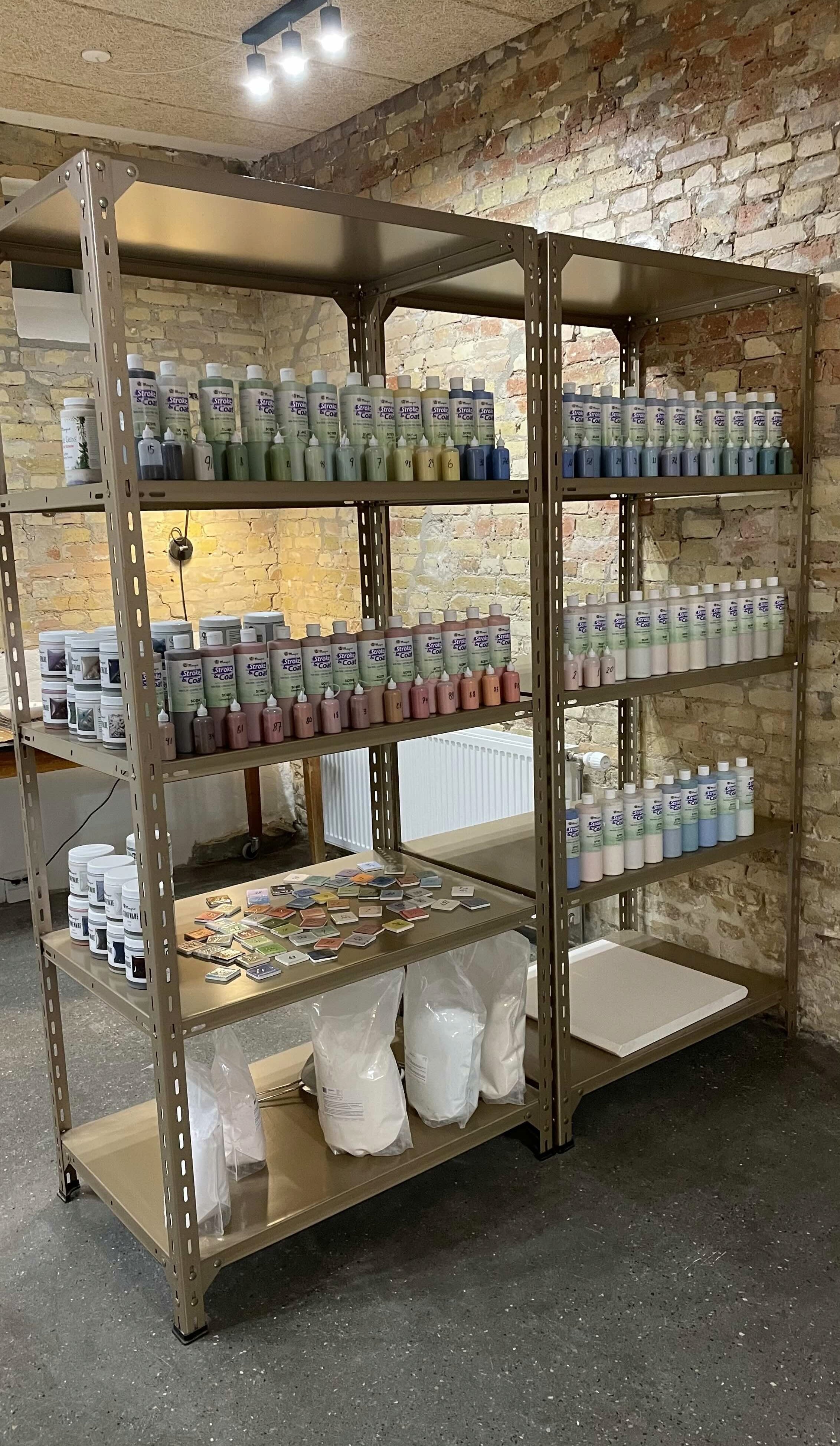 A selection of colors to paint on ceramics