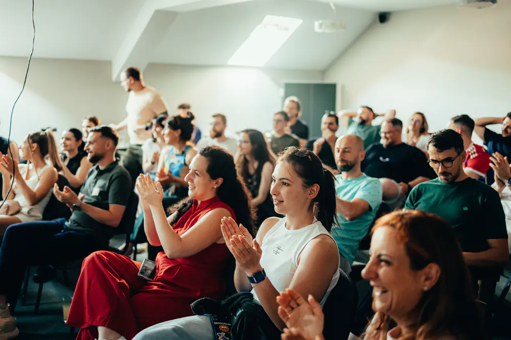 Moment dintr-un eveniment offline al comunității LDD PRO