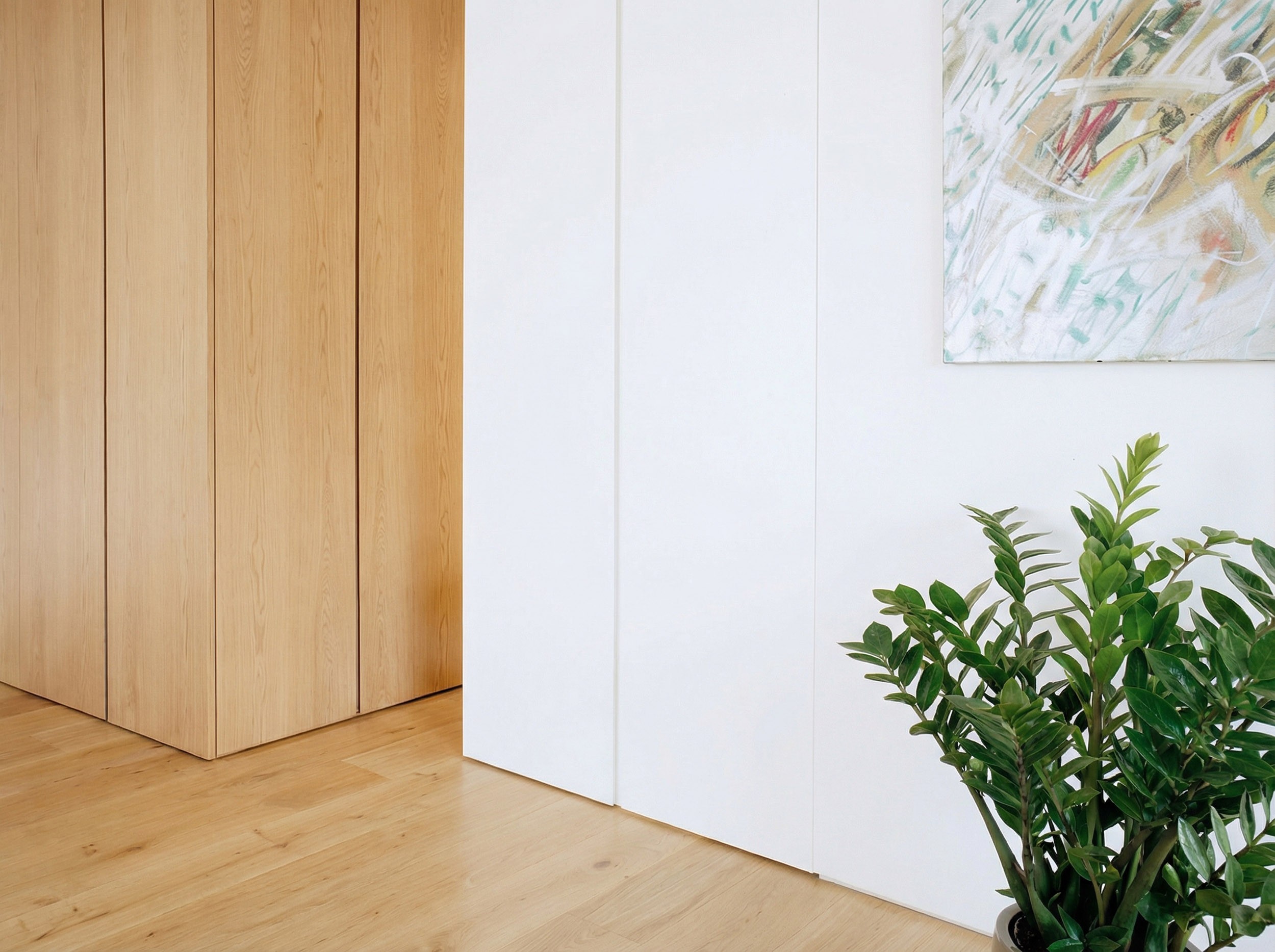 Small workshop with a metal table in the middle