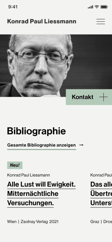 Mobile Ansicht der Website von Konrad Paul Liessmann mit einem Schwarz-Weiß-Porträtfoto des Autors. Der Abschnitt zeigt eine Liste seiner Werke, darunter das Buch ‘Alle Lust will Ewigkeit. Mitternächtliche Versuchungen’ aus dem Jahr 2021. Eine Schaltfläche mit der Aufschrift ‘Kontakt’ ist rechts oben zu sehen.