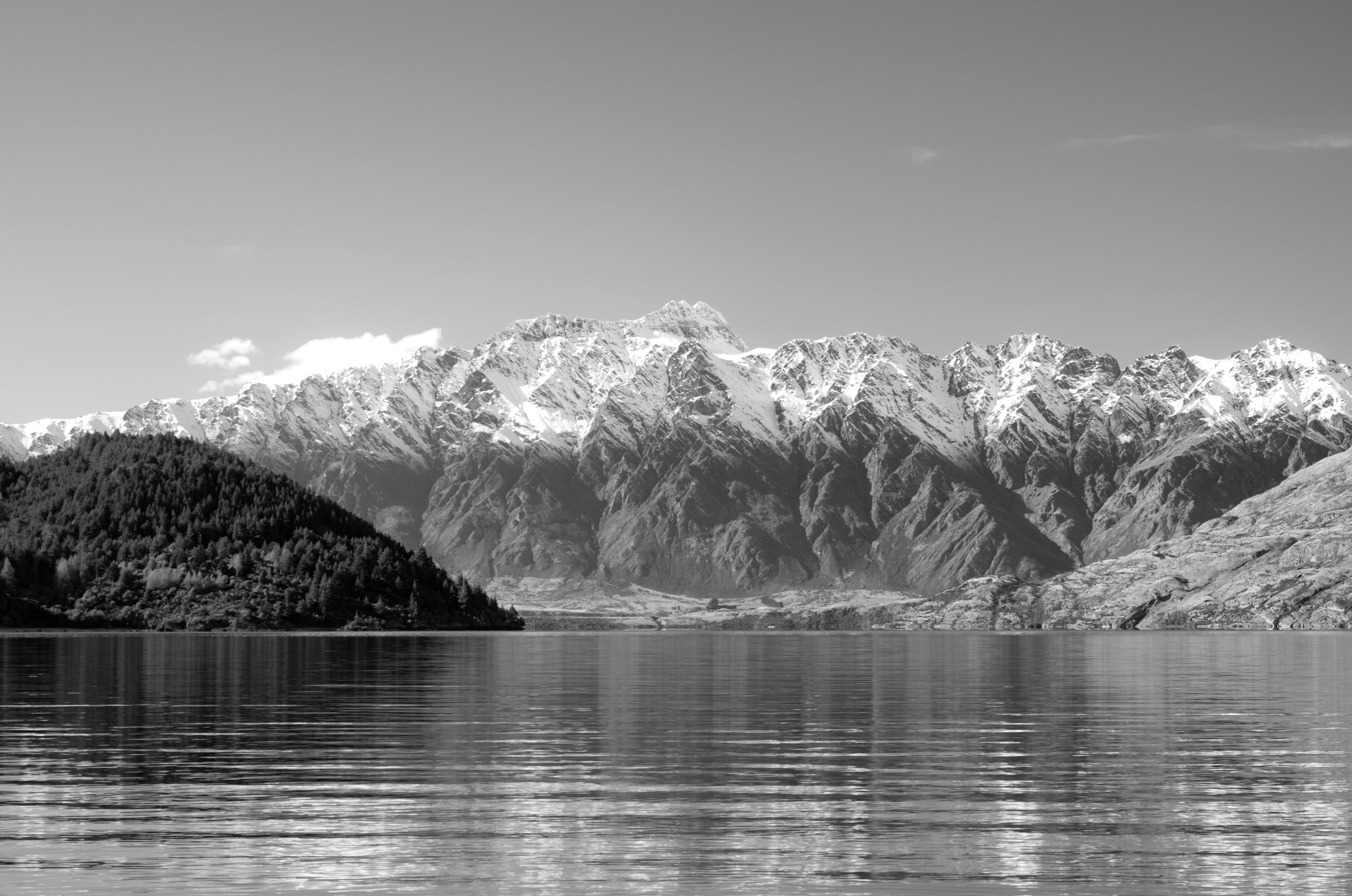 Private jet charter Queenstown New Zealand overlooking Lake Wakatipu and the Southern Alps