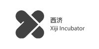 Logo de Xiji Incubator en escala de grises