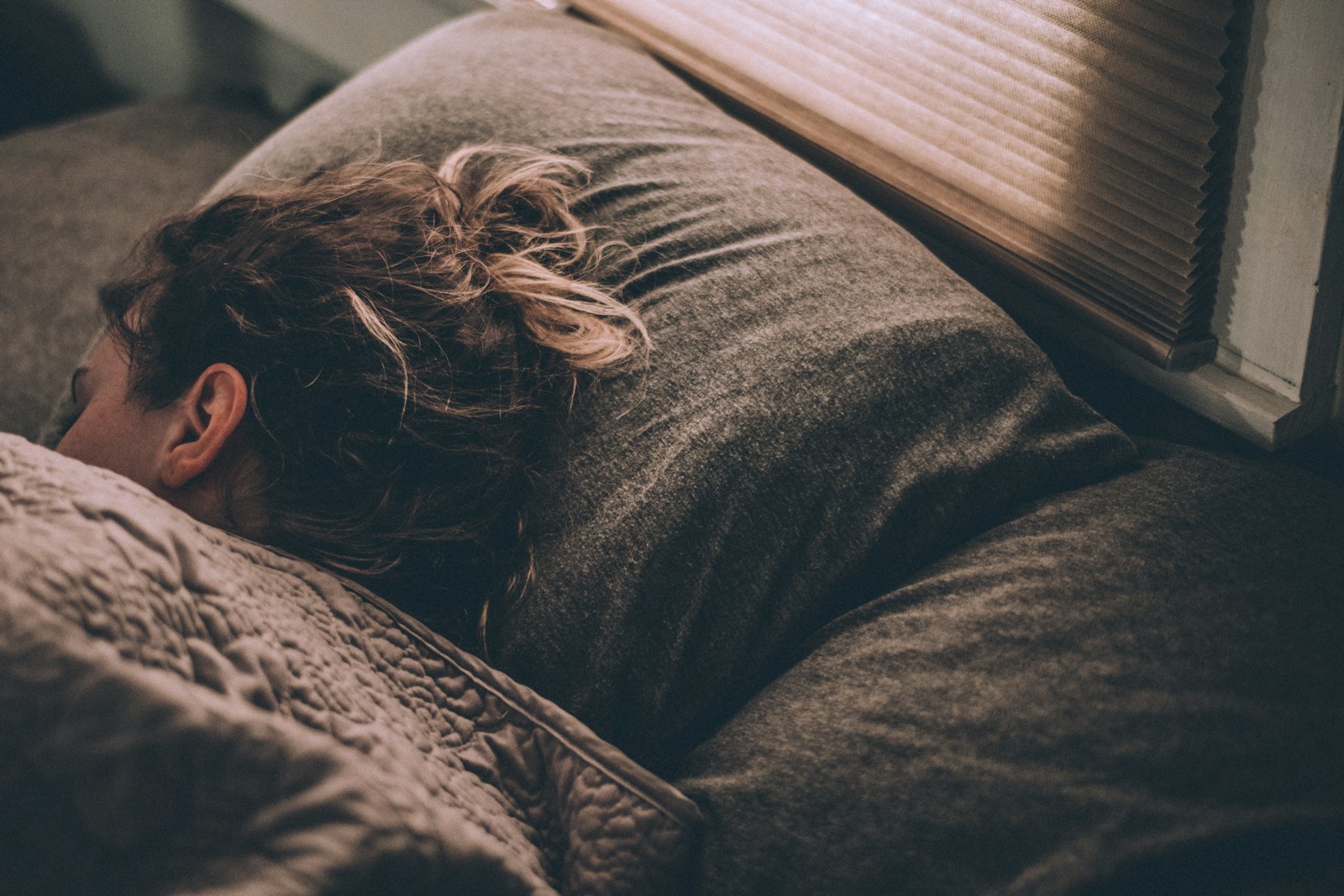 REM Breathing Patterns: What Happens to Your Lungs While You Dream?