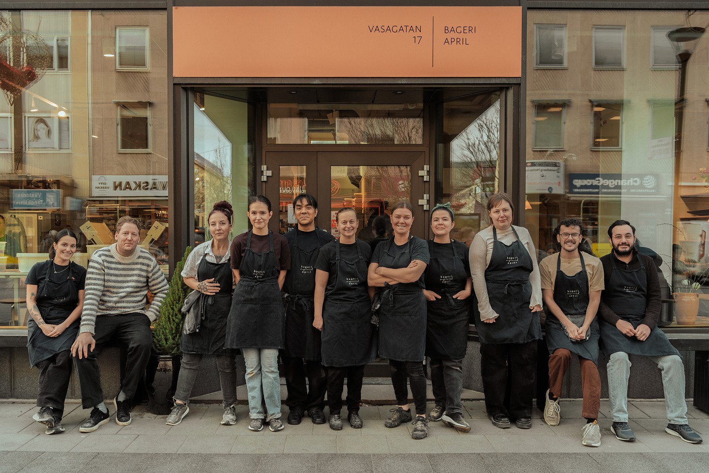 yellow-petaled flower field