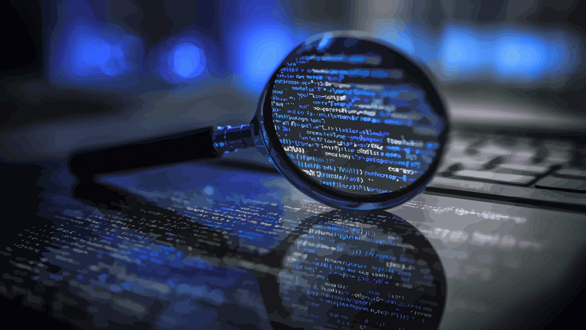 Digitale Analyse: Eine Lupe liegt auf einer dunklen Tastatur und vergrößert blau leuchtenden Programmcode, der sich auf der Oberfläche spiegelt.