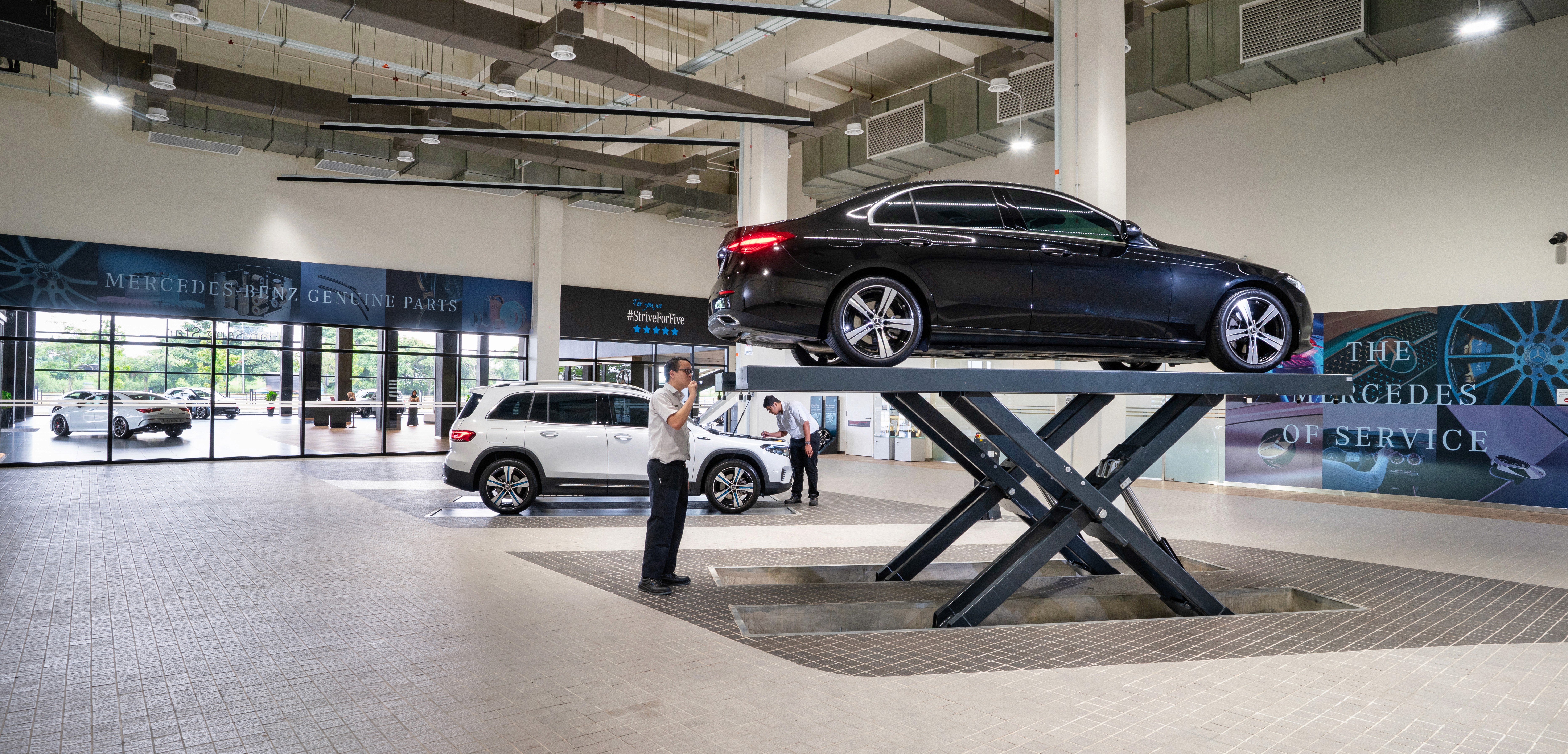 Interior view of Mercedes-Benz 3S Bukit Tinggi project by Asima Architects