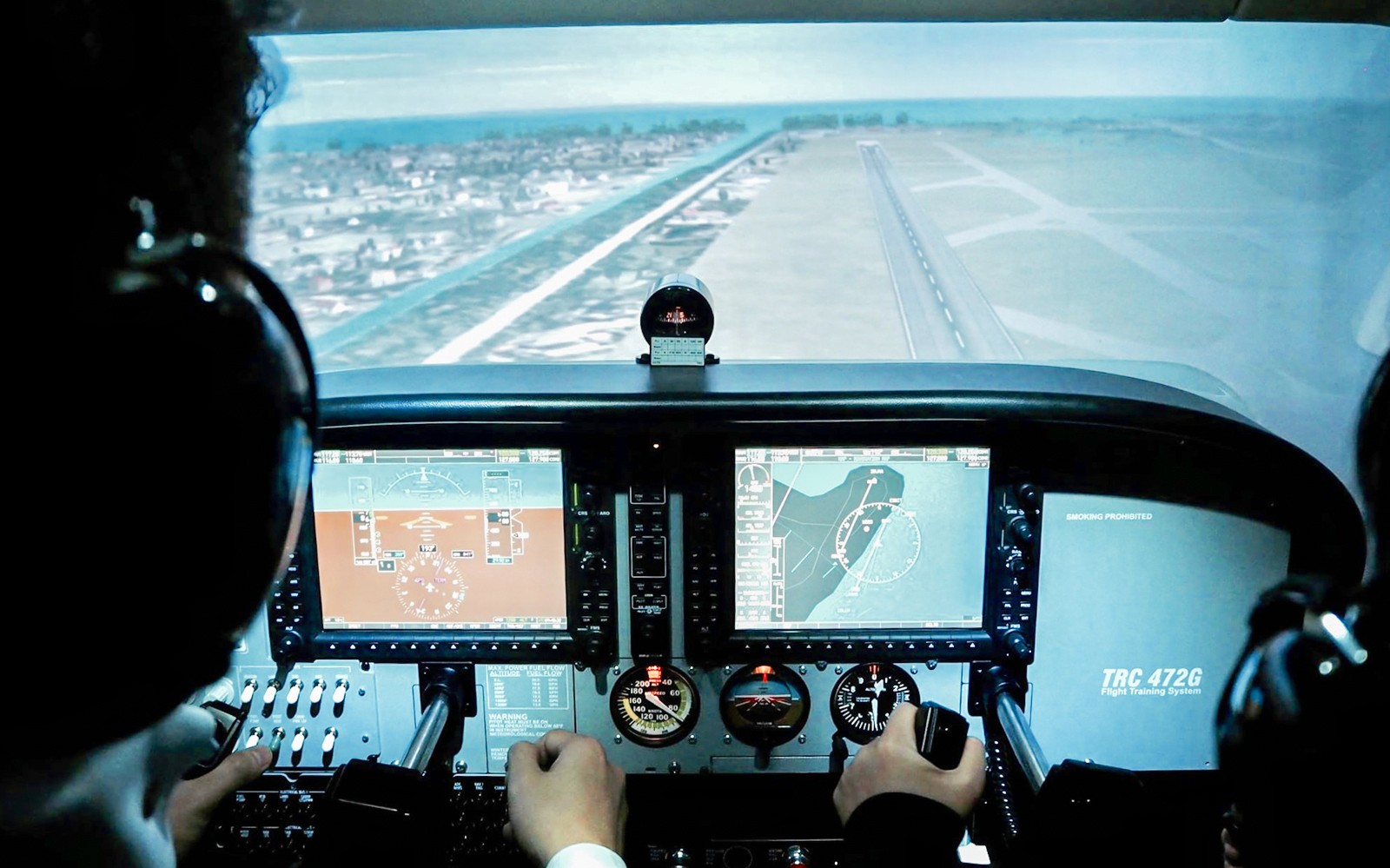 在Aeroviation全程飞行体验中，您可以享受飞行模拟器驾驶舱视角。