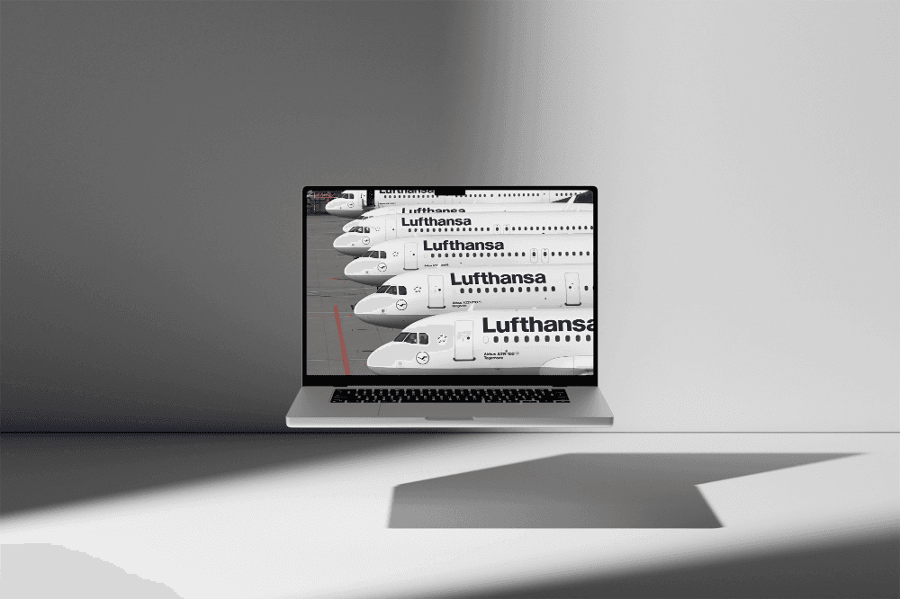 Framer website builder interface with blue abstract background and editor.