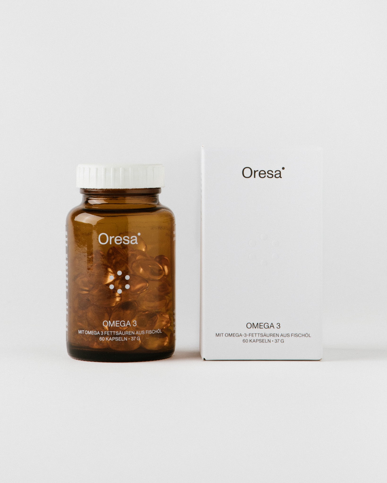 Omega 3 von Oresa – Glasdose mit Kapseln und Verpackung