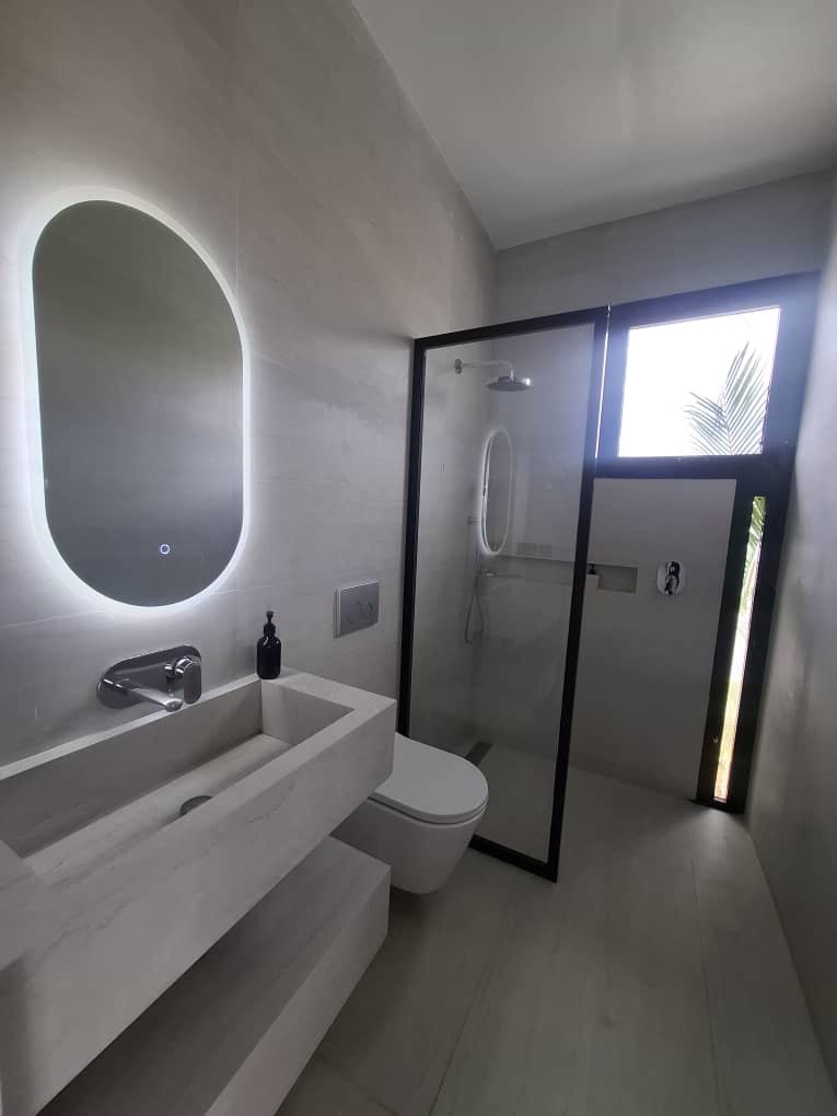 Irofo Collection Beach Villa Bathroom