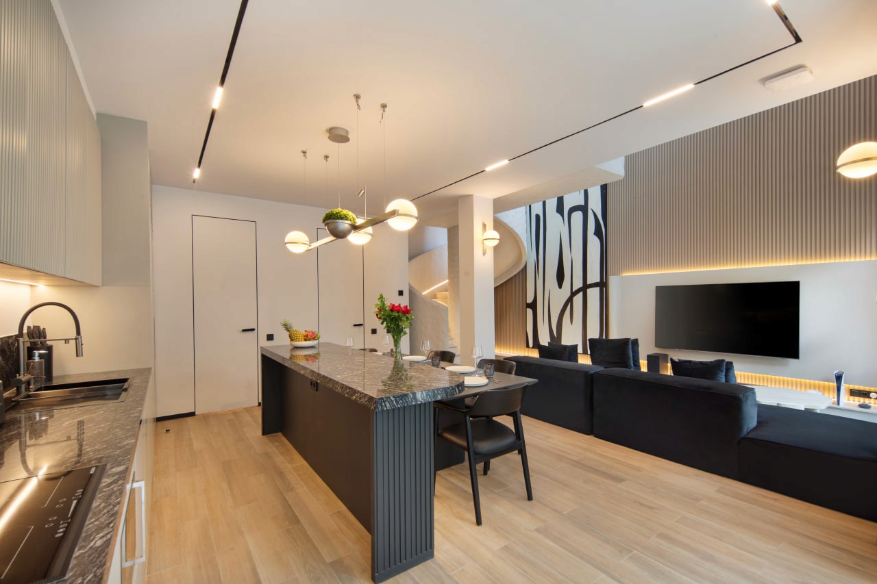 Contemporary 3-bedroom villa in Canggu