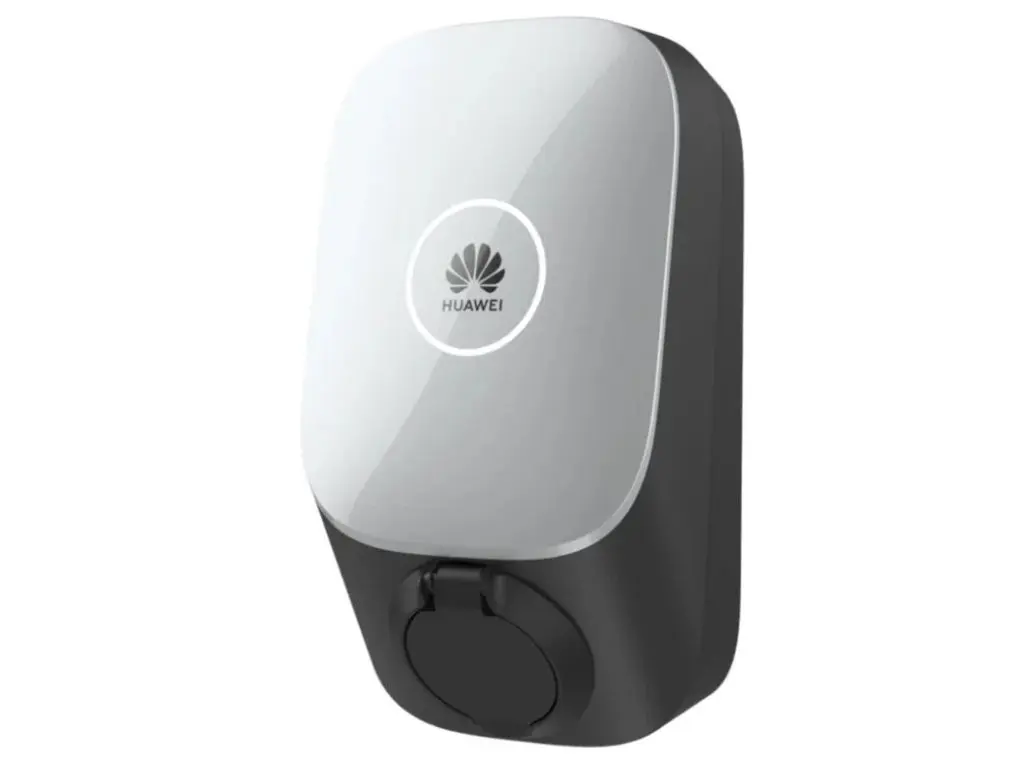 Haus in Greetsiel mit installierter 8 kWp Photovoltaikanlage und 4 kWh Stromspeicher – nachhaltige Energie in einer malerischen Umgebung