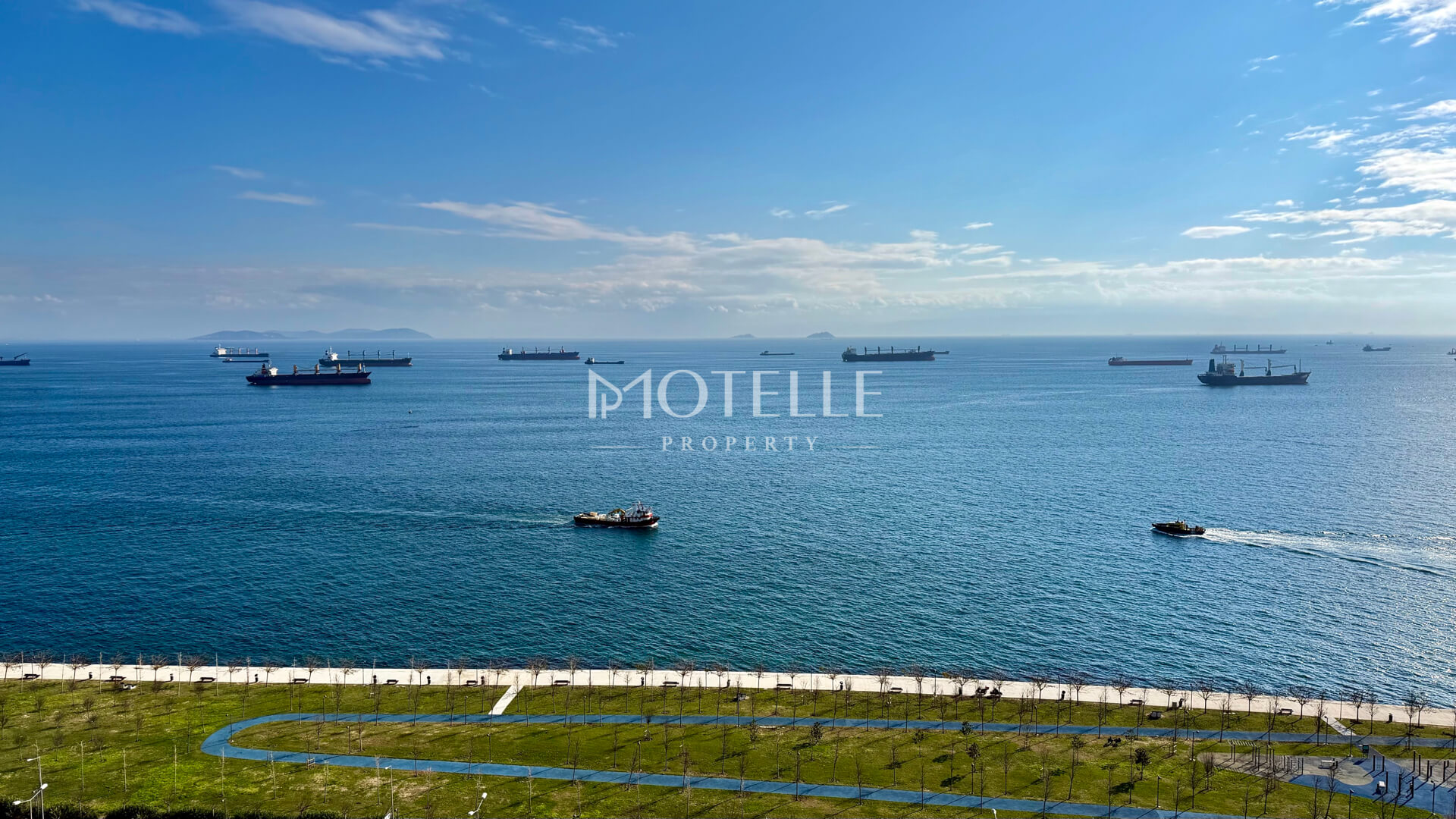 Master bedroom in Yedi Mavi luxury apartment Istanbul