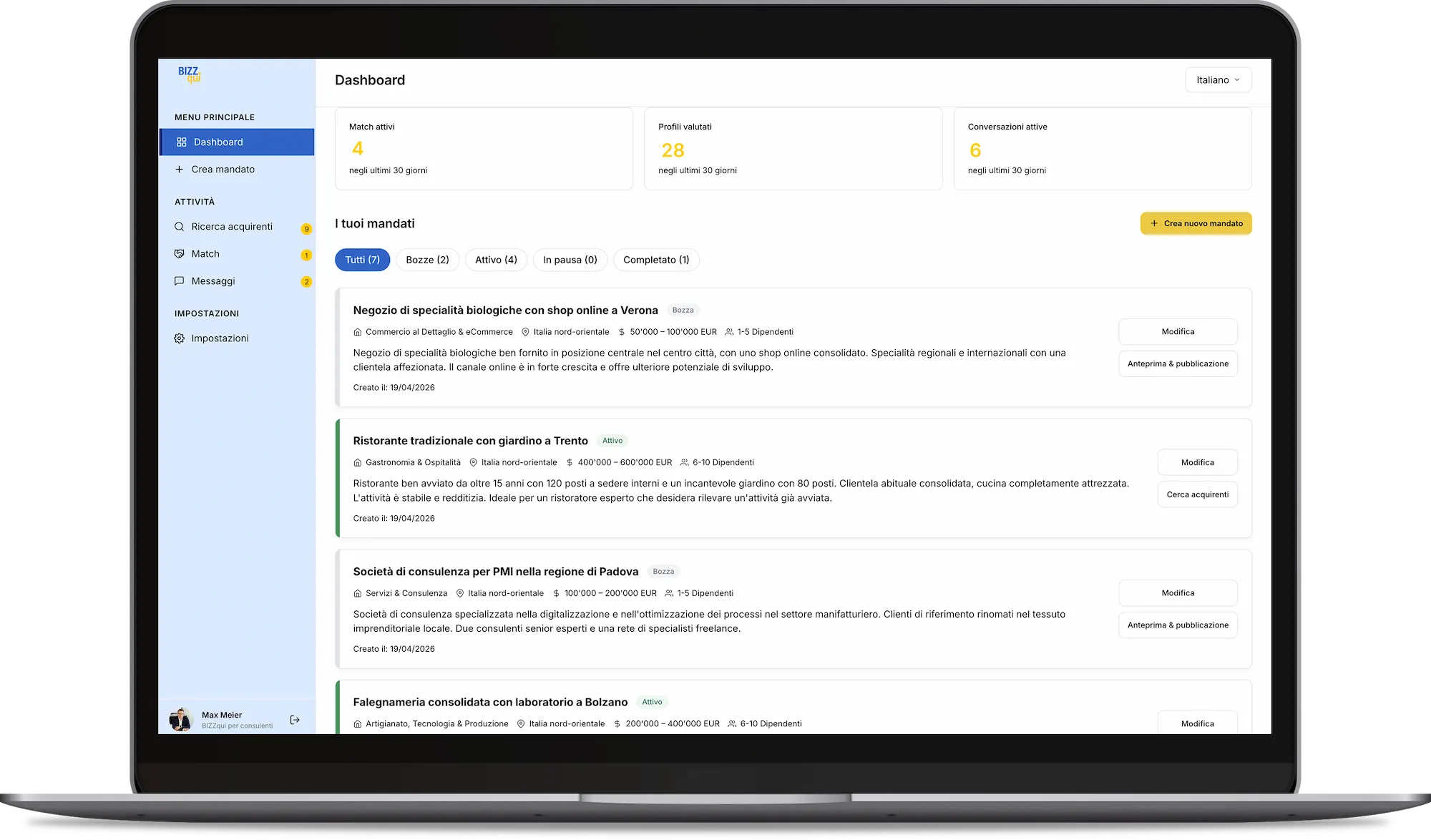 Portale consulenti BIZZqui su laptop: gestire mandati di successione e trovare acquirenti adatti per la successione aziendale