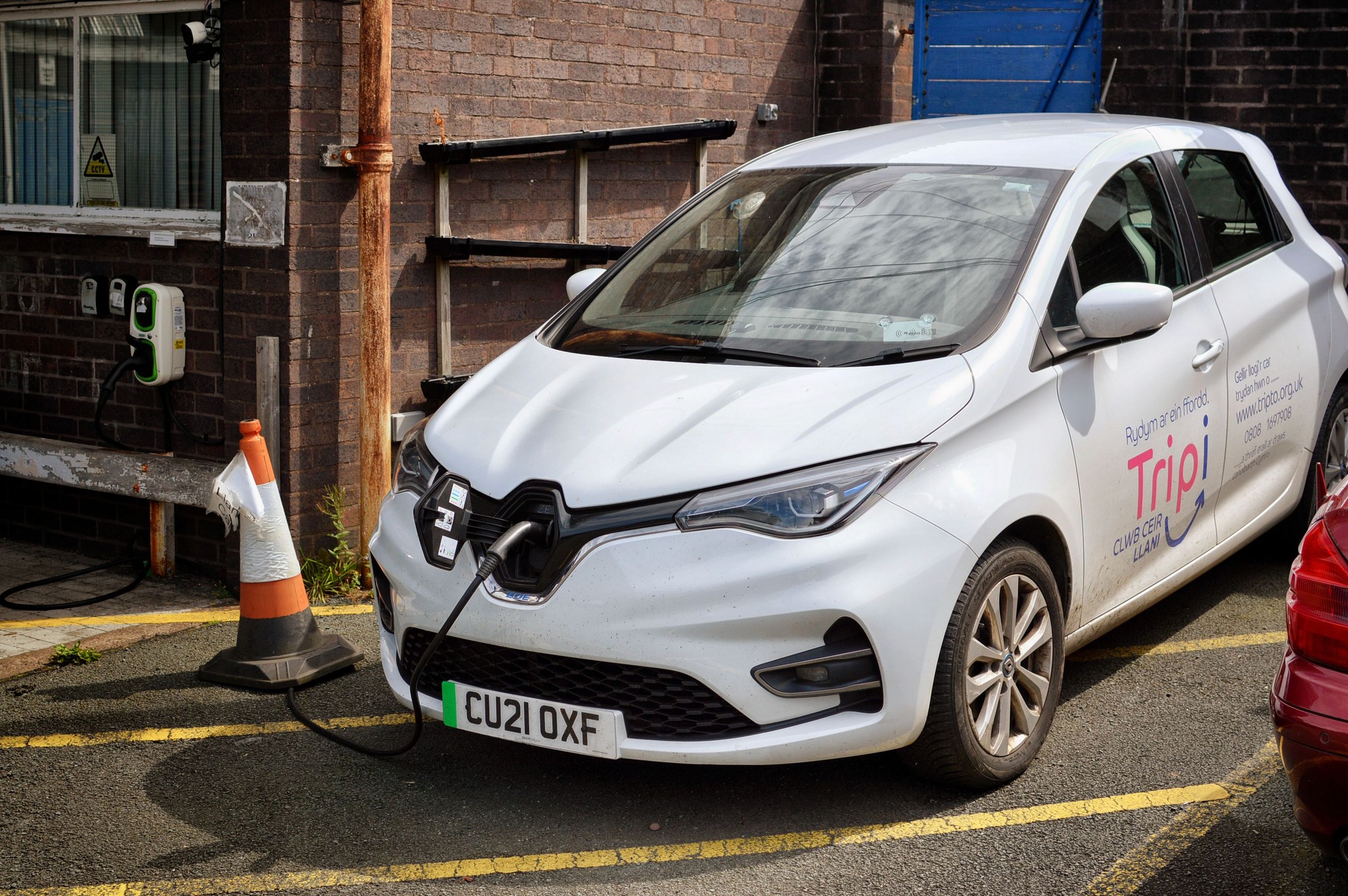 Renault Zoe in Llanidloes