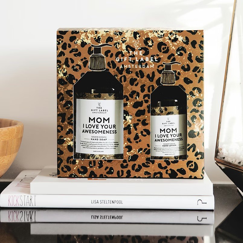 Giveaway Mother's Day Charly Cares