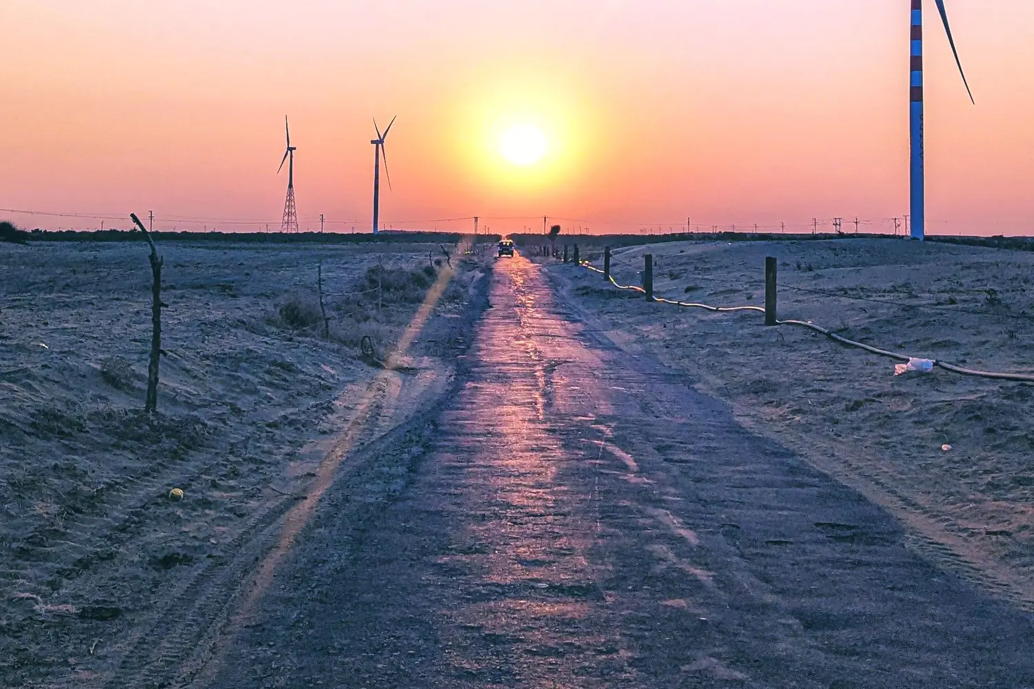 Wind turbines in a dry landscape near Jaisalmer in Rajasthan