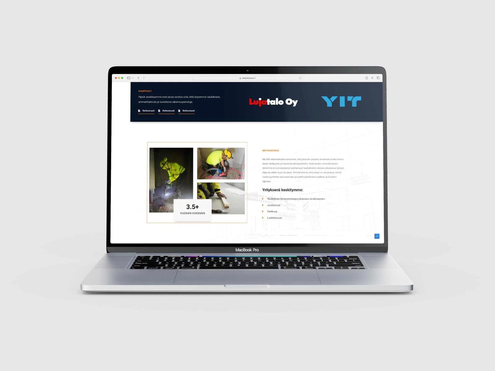 Mockup Macbook - MN Rakennus