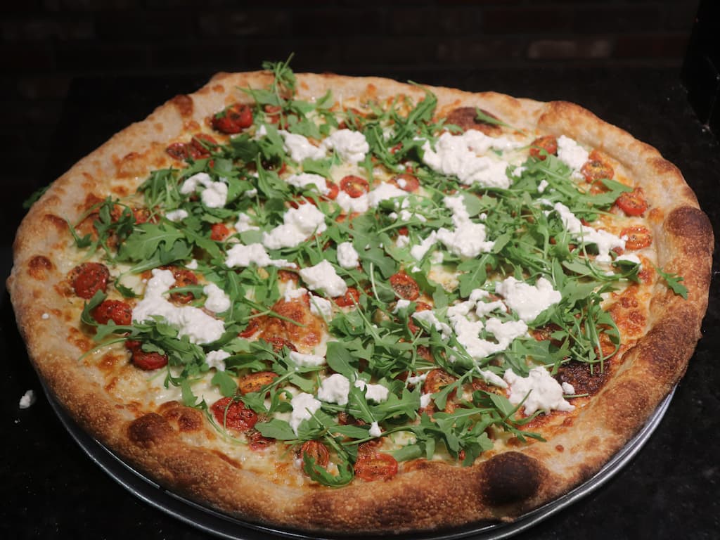 Cherry Charm Pizza (18")