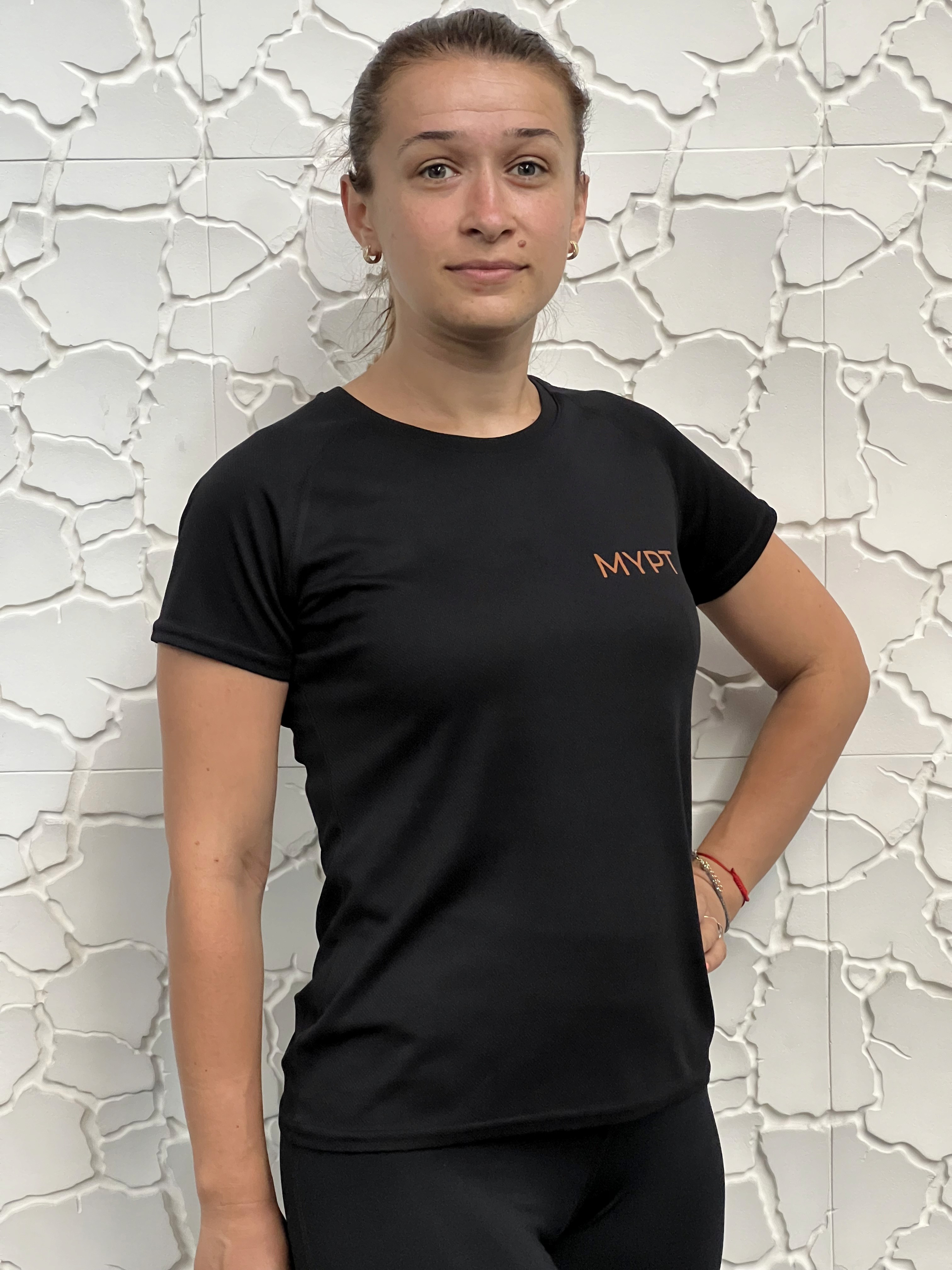 Before and after transformation photos of a Fitnix client