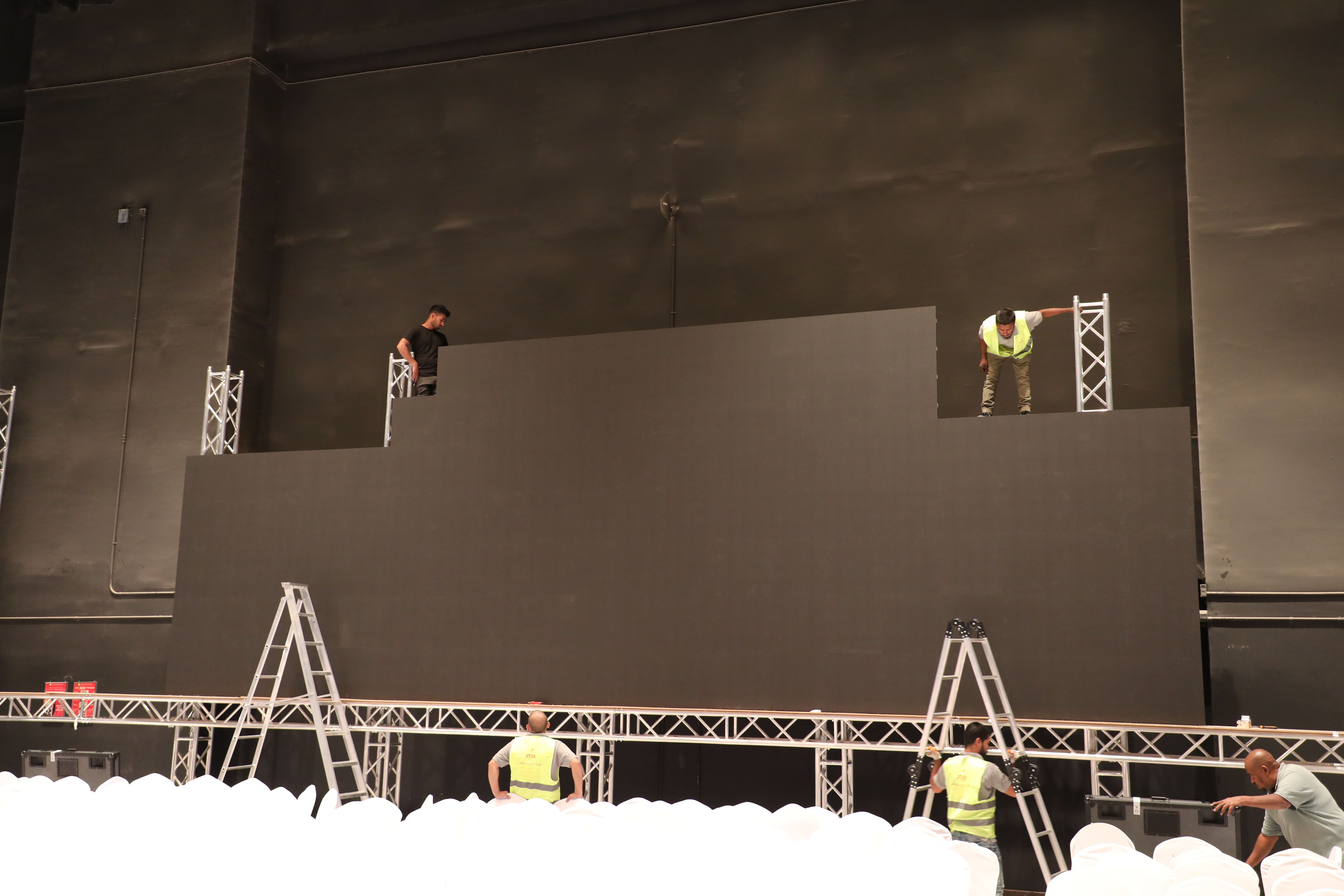 LED Screen Installation at KSAU Batch 21 Graduation Ceremony