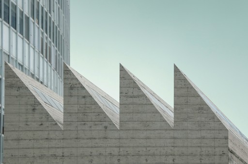 World Liberty Financial Invests $10 Million In Falcon's Cross-Chain Stablecoin Initiative. Photo By Unsplash.