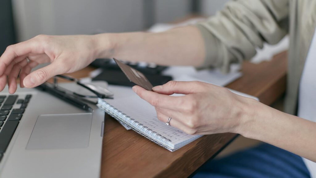 Czy warto skorzystać z pomocy agencji Shopify przy tworzeniu sklepu?