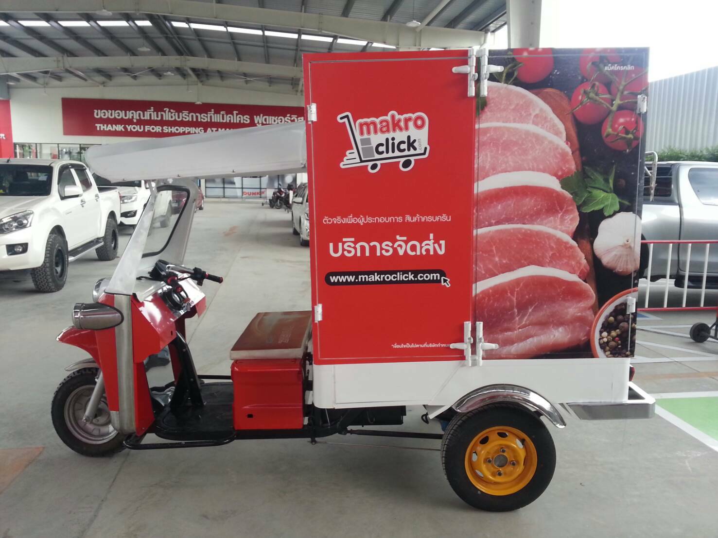 พิมพ์ติดตั้งสติกเกอร์รถมอเตอร์ไซขนส่ง Makro