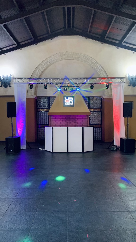 Fiesta de boda con Doble R Sound