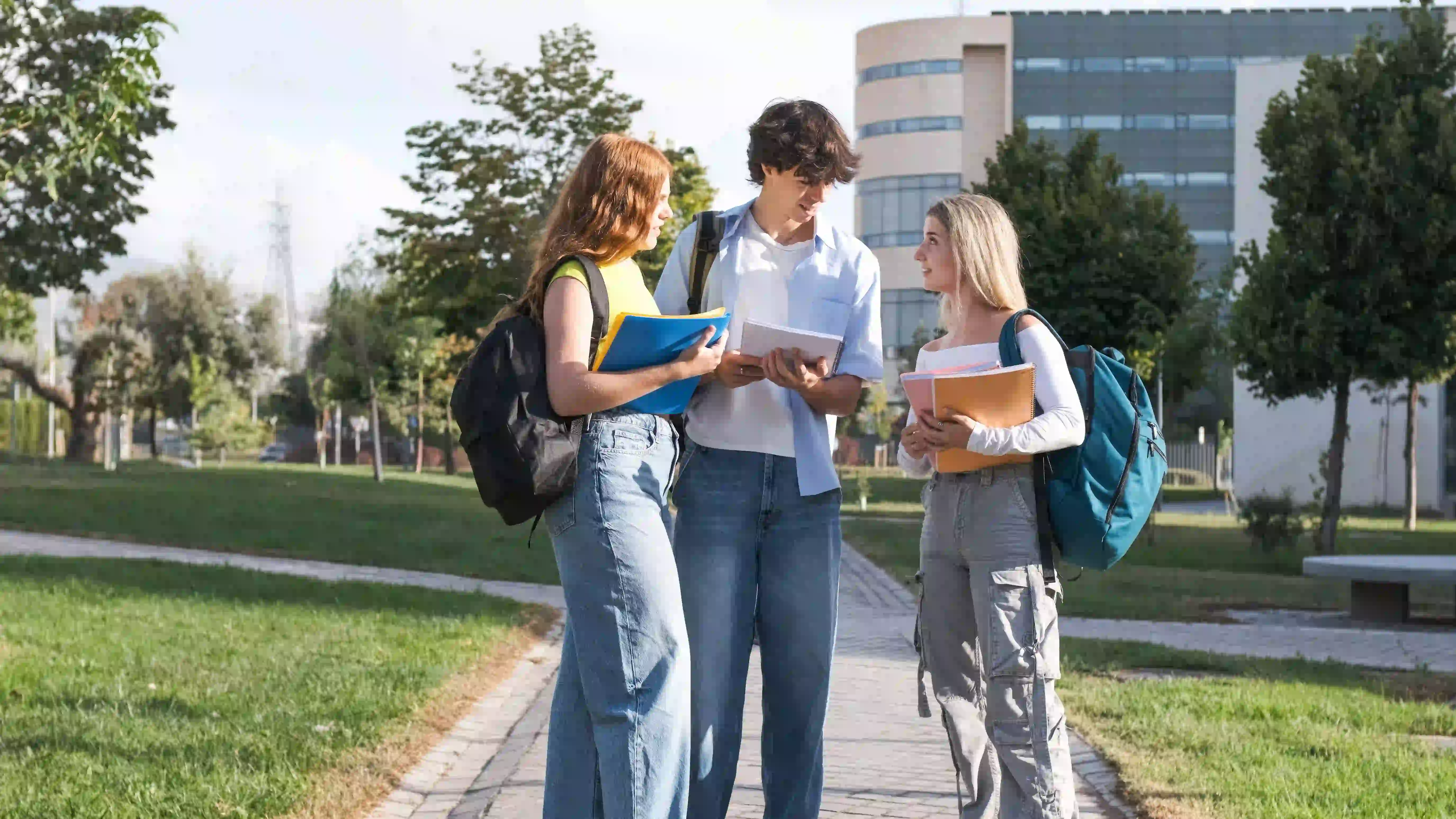 Prometeo te ayuda a solicitar las becas de Formación Profesional de la Comunidad de Madrid