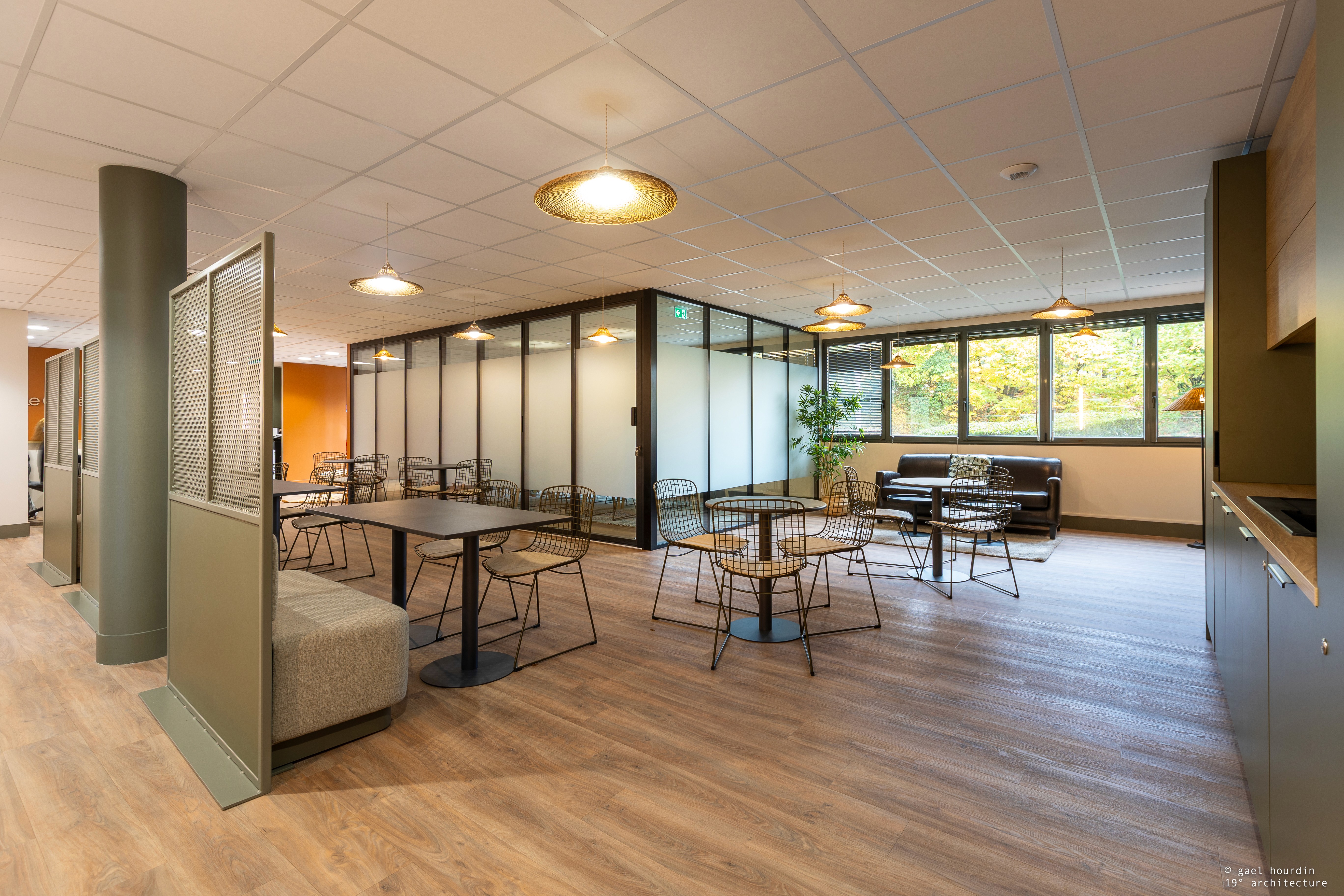 Realione Hero section