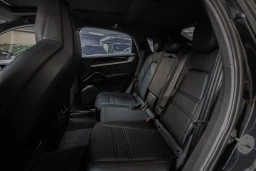 Porsche Cayenne Coupé E-Hybrid — Vorschaubild 26