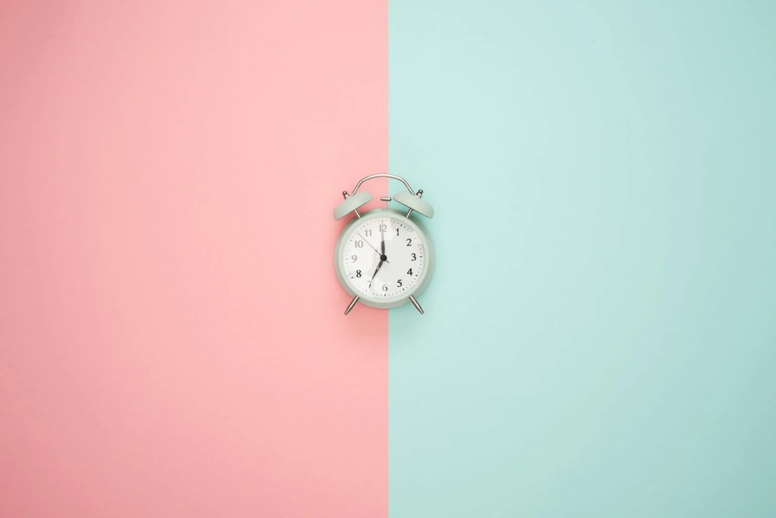 How to Deliver a 1 Minute Speech: Tips, Examples, Topics & More