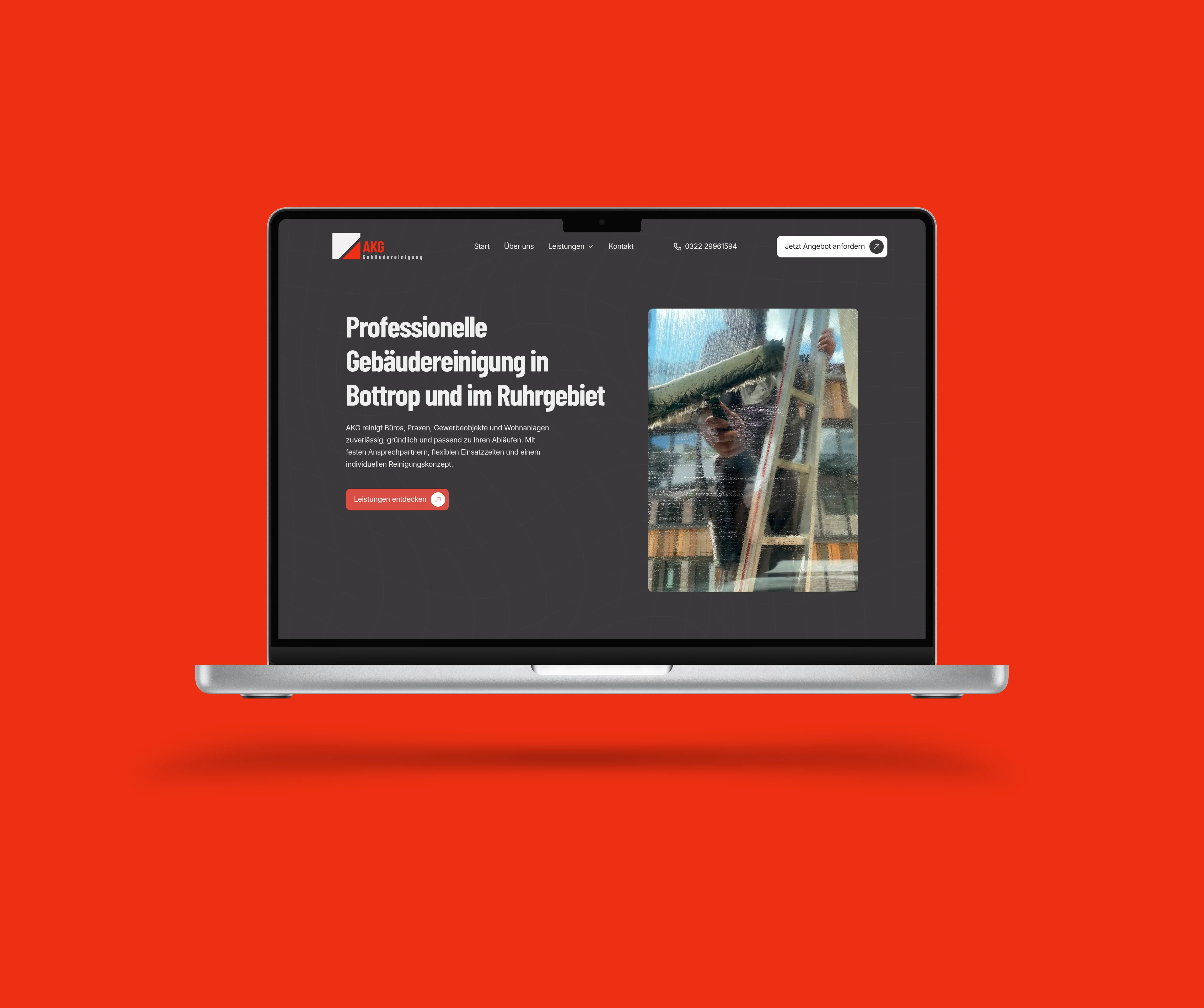 AKG Gebäudereinigung Website Mockup Laptop
