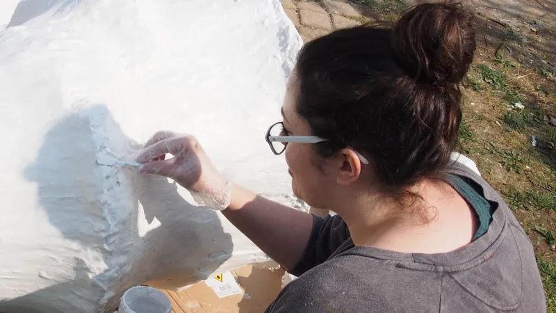 Abby Martin sculpting sussex