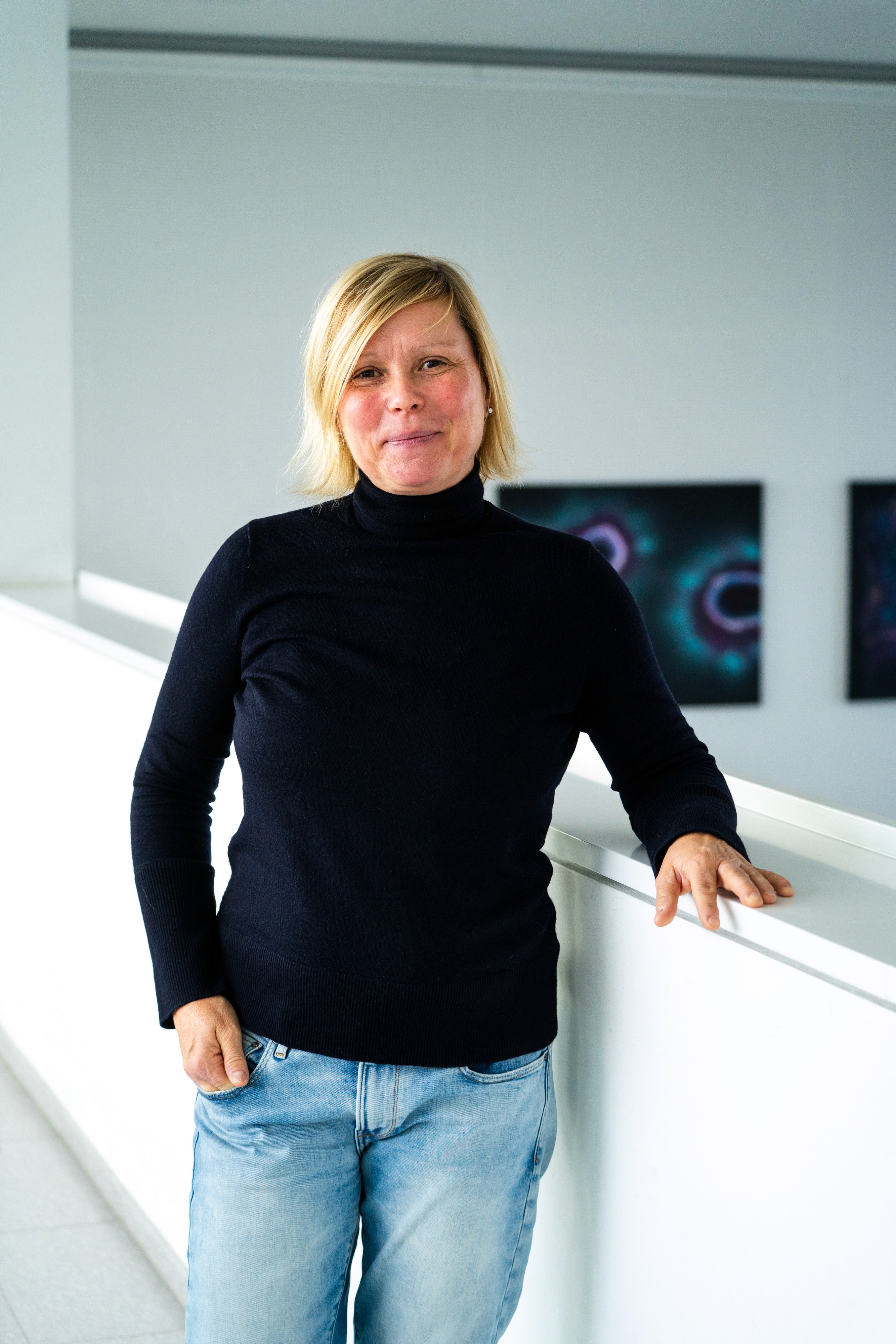 Portrait of the CFO Marika Geißler.