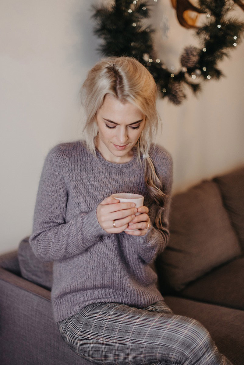 Accentuating Crewneck knitting pattern, photo 2