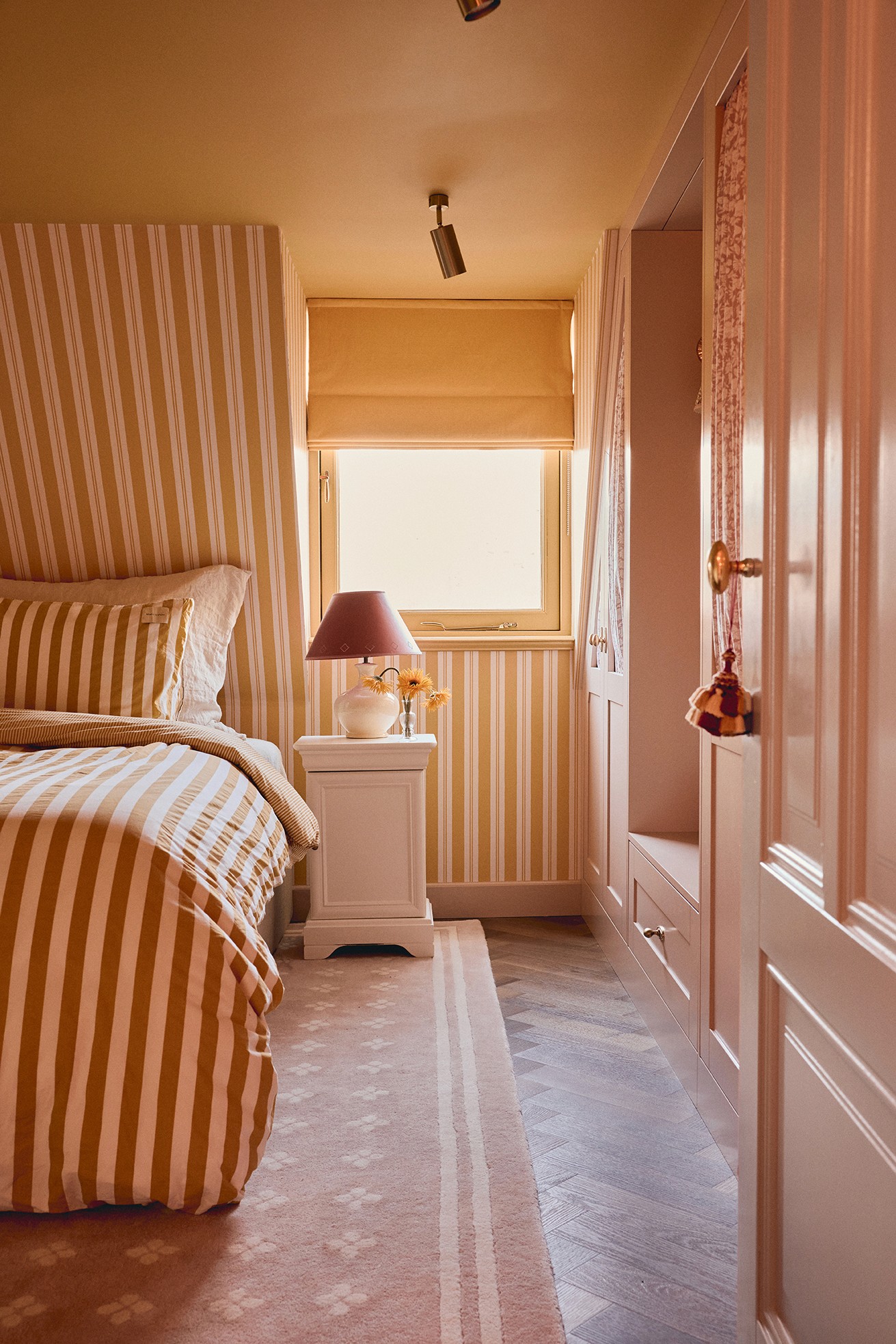 interieurdesign gestreepte slaapkamer