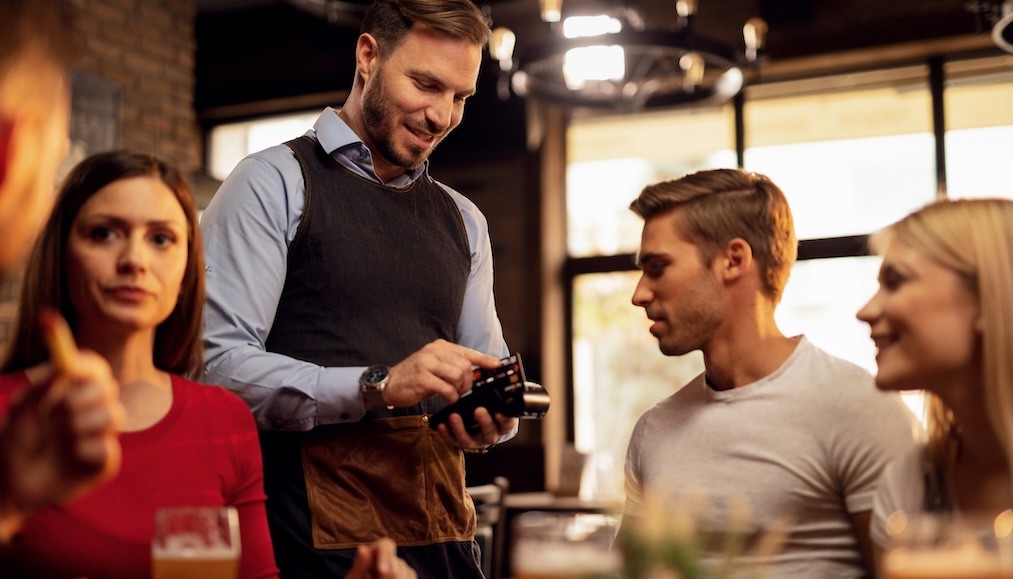 restaurant bill splitting 